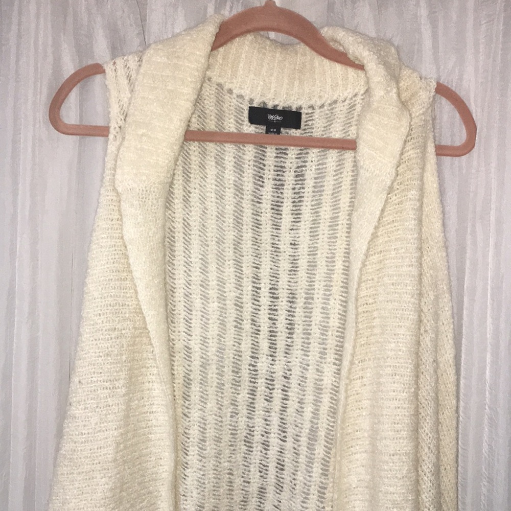 Cream cardigan vest